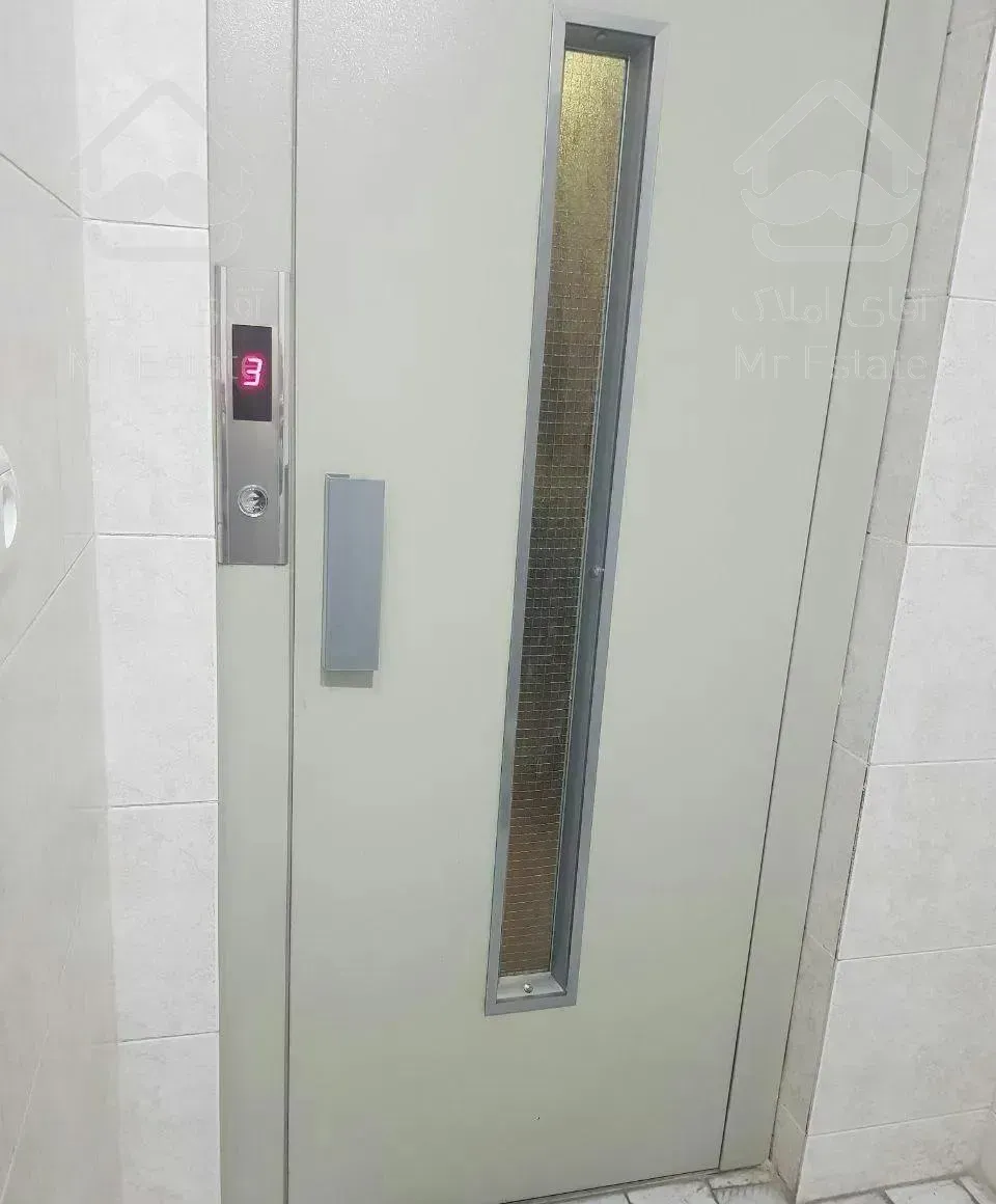 آپارتمان۳۷متری/آسانسور/خ نیکفر/آماده تخلیه