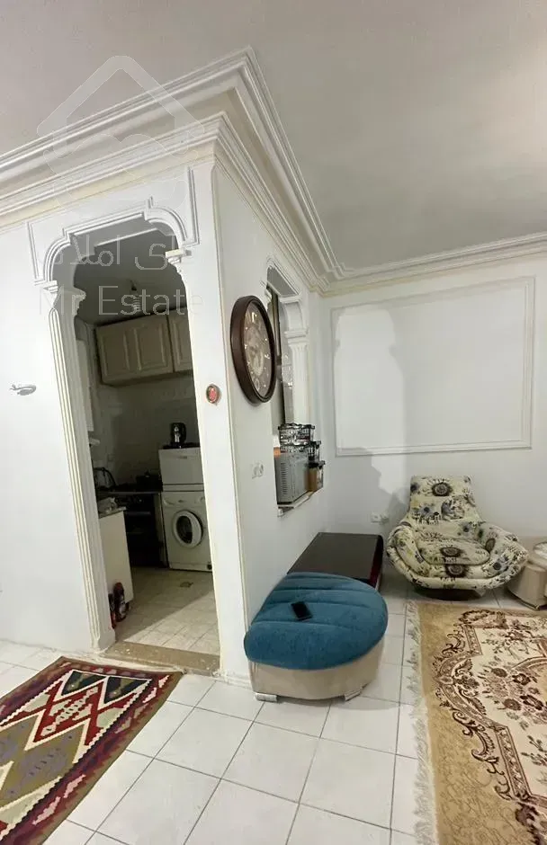 رهن آپارتمان ۶۰ متری ۱ خوابه طبقه ۳ در منیریه