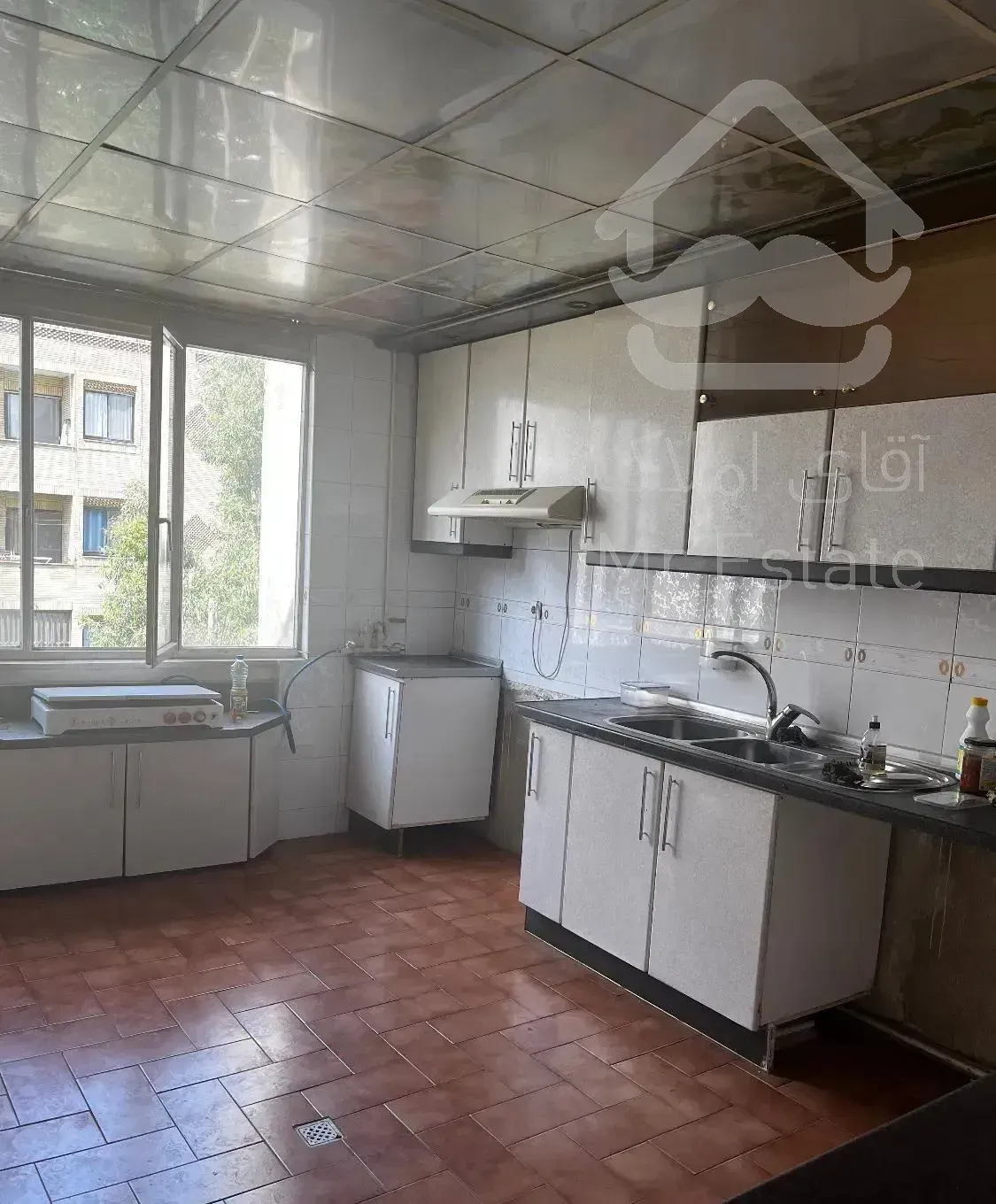 ۲۰۰ متر یوسف اباد