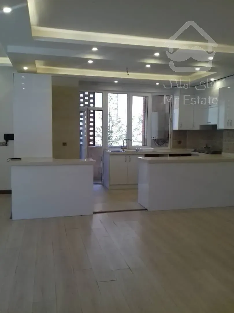 فروش 105 متری پاسداران