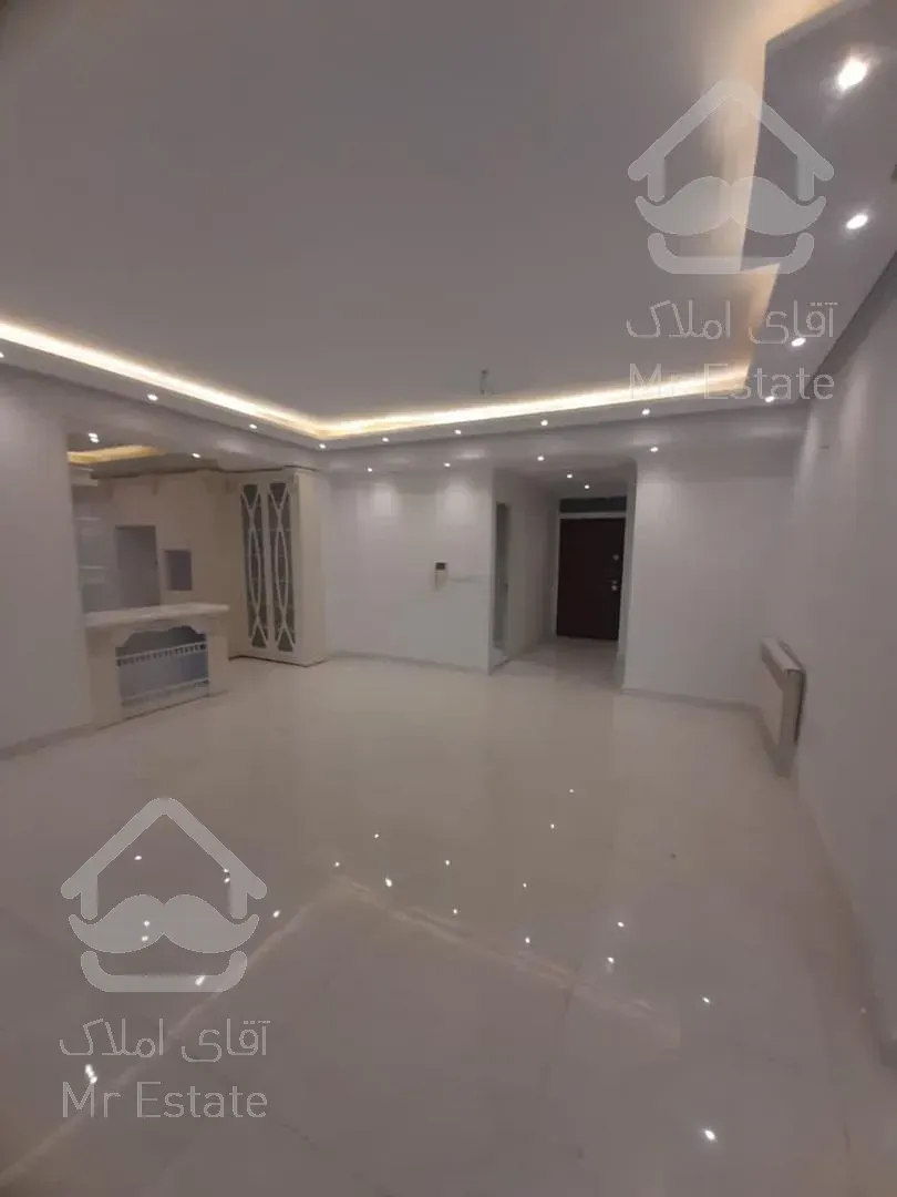 رهن و اجاره 210 متری دیباجی