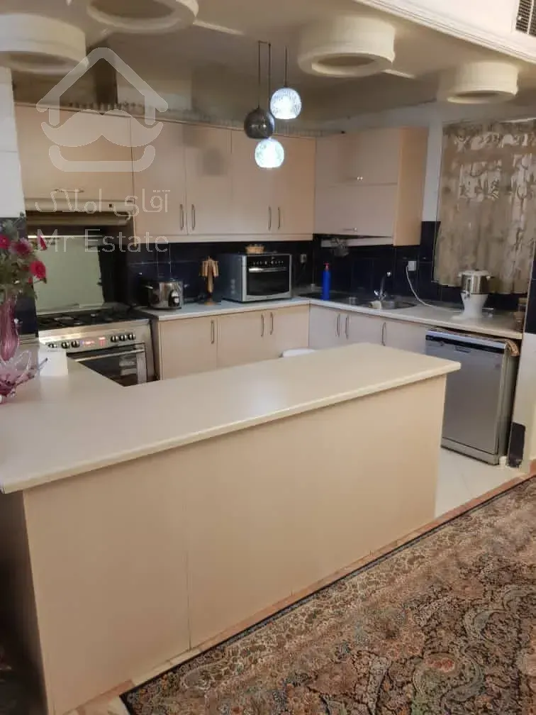 فروش 100 متری پاسداران