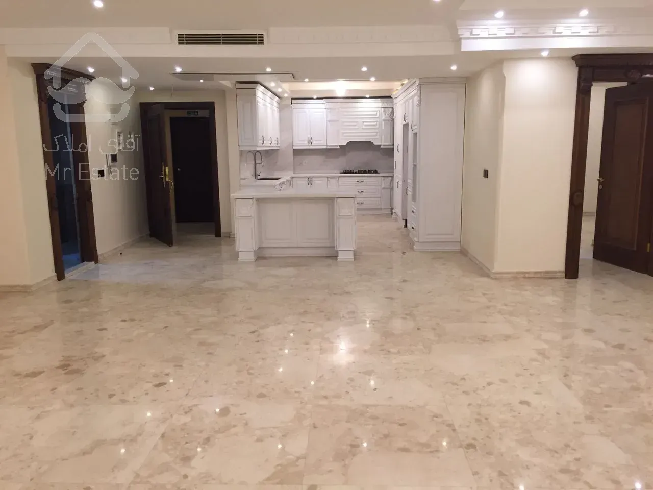 فروش 215 متر ساقدوش