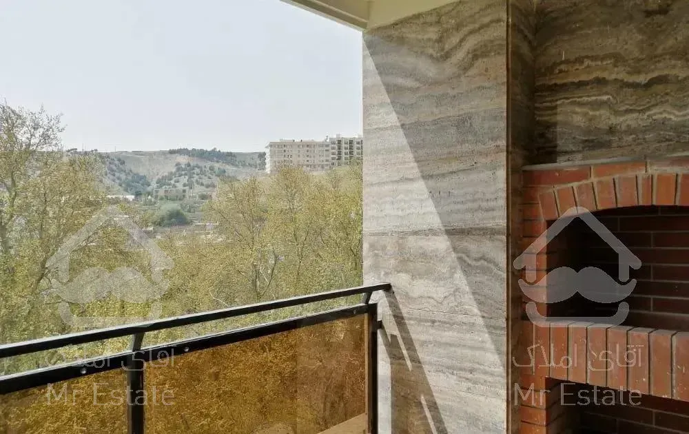 آپارتمان ۱۸۰متری درکه طبقه آخر