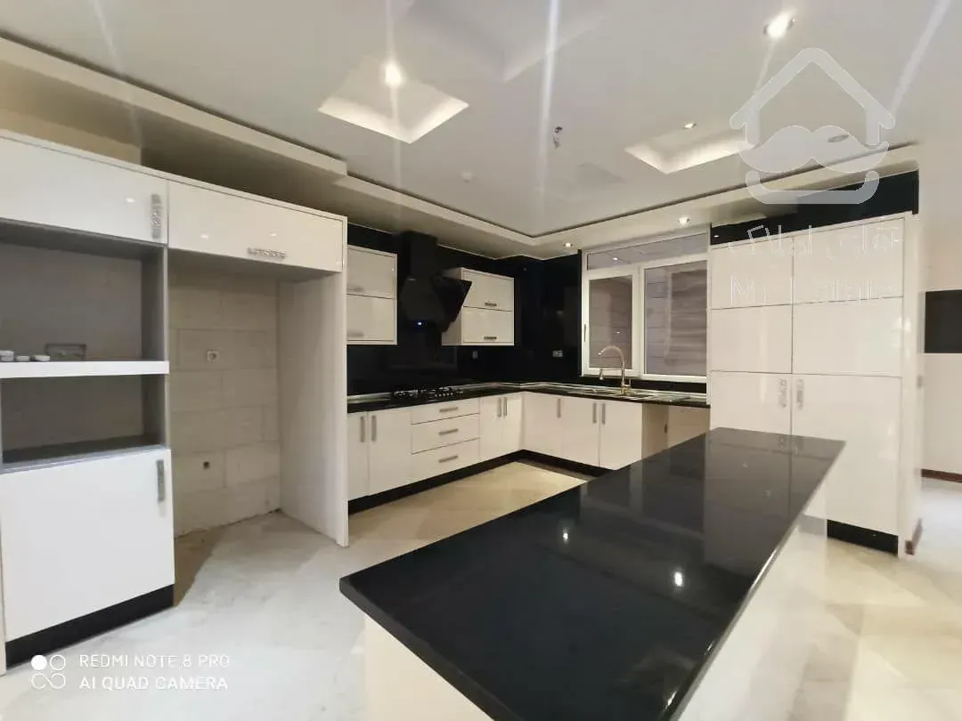 230 متر در بهترین لوکیشن کامرانیه