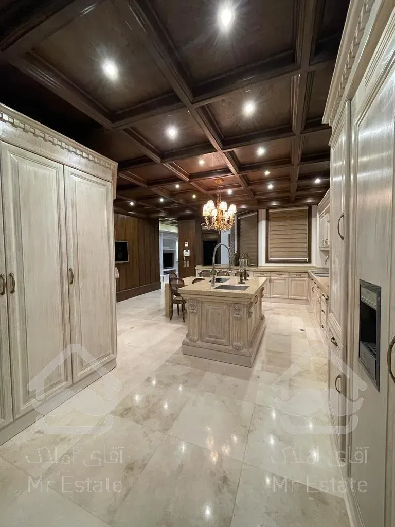 الهیه تاپ لوکیشن ۳۷۰ متر طبقه ۴ ، کم واحد