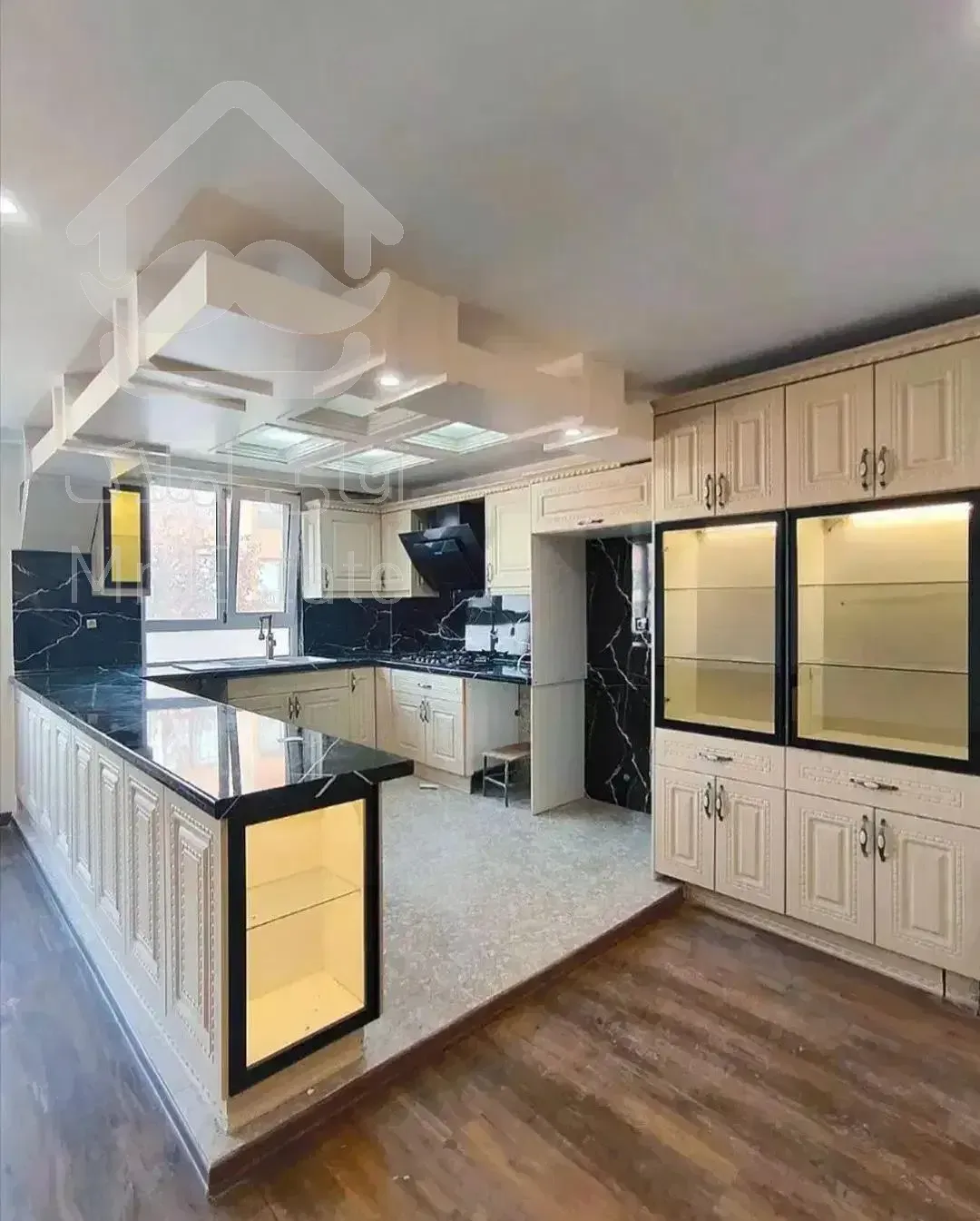 اپارتمان ۱۳۵متری سند/رشتیان/۳خواب