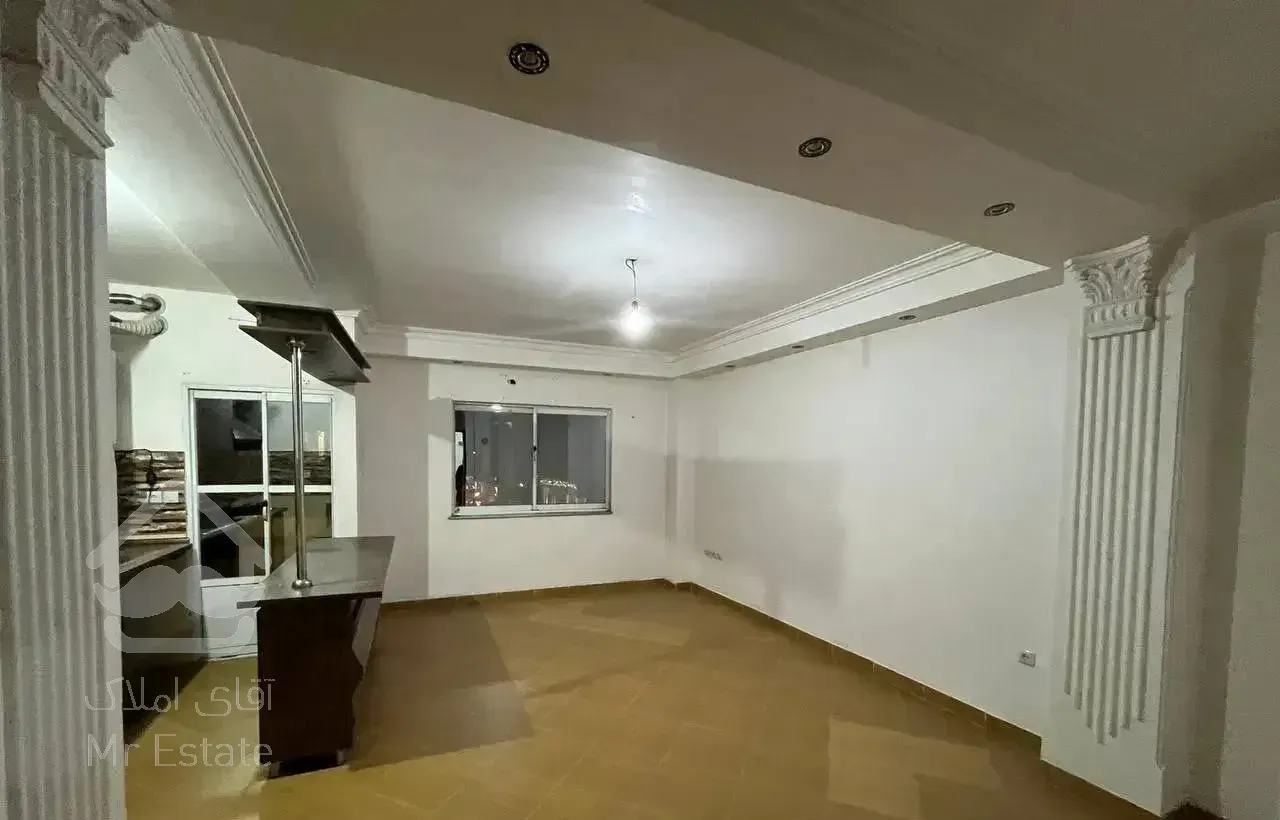 آپارتمان۷۵متری طبقه دوم پارکینگ در خیابان شهدا