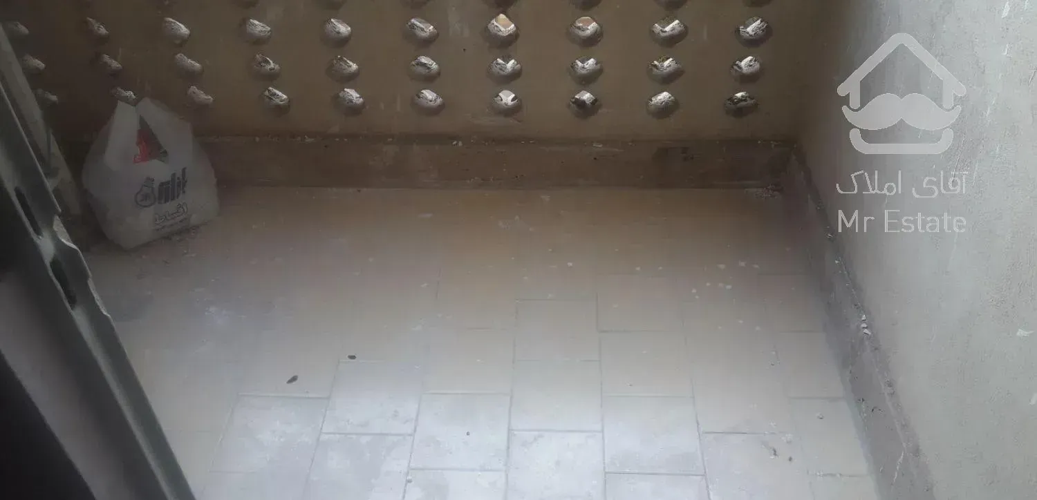 آپارتمان ۱۰۰ متری فرهنگ ۱ طبقه دوم