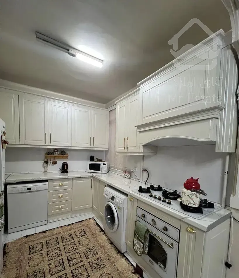 فروش آپارتمان ۹۵ متری ۲ خوابه طبقه ۲ در شیخ هادی