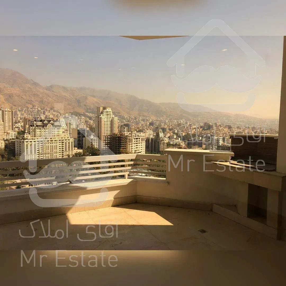 اوایل بوکان ۳۶۰ متر ۴ خواب با دسترسی آسان