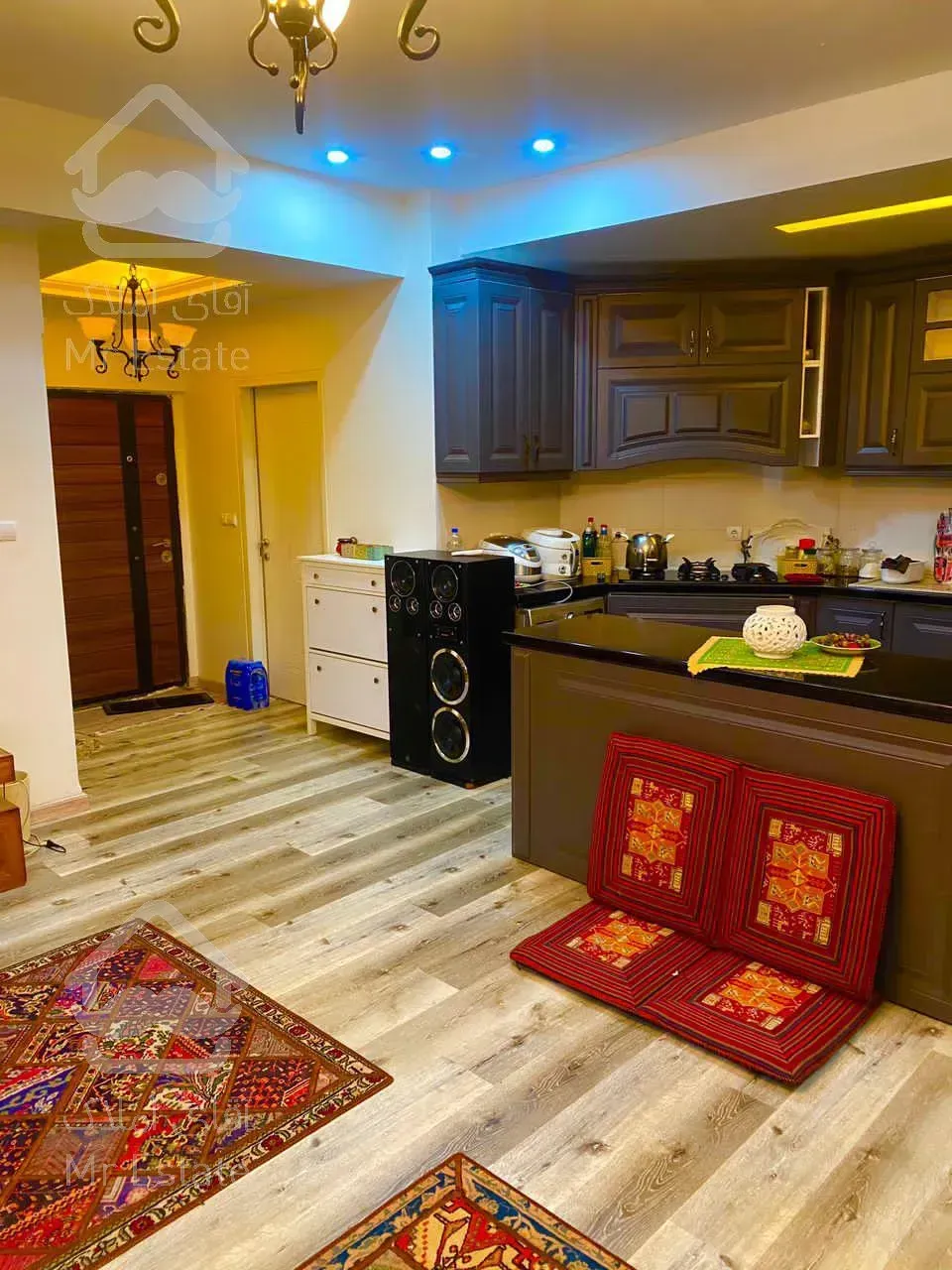 رهن آپارتمان ۱۴۳ متر در برج صدف دریاچه شهدای خلیج فارس