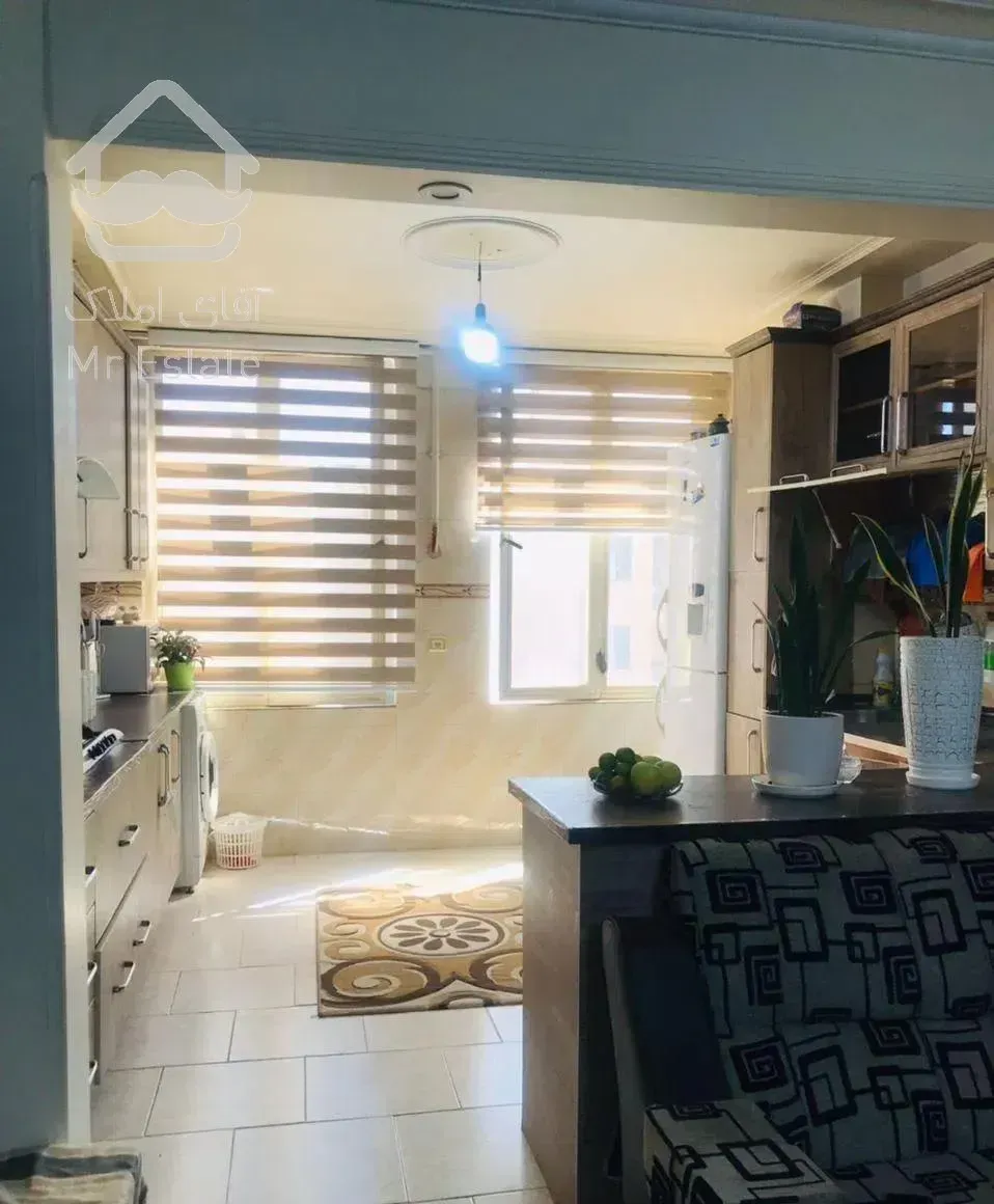 آپارتمان ۶۸ متری دو خواب پارکینگ اختصاصی