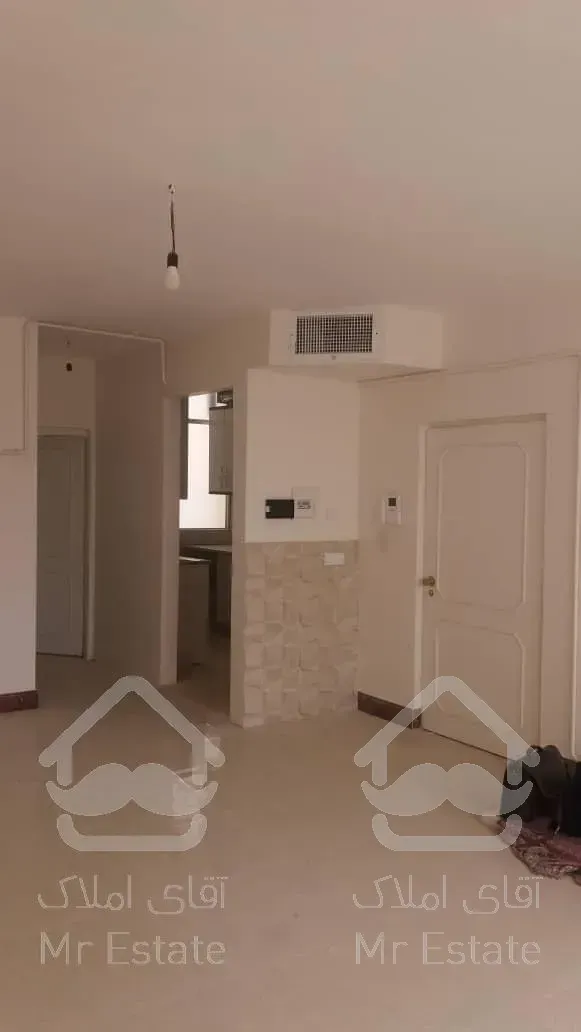 ۶۵ متر ،۱خواب/ پارکینگ غیر مزاحم/ بالای امام خمینی