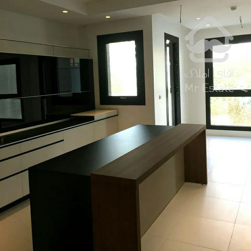 آپارتمان ٣۶٠ متری فرمانیه سنبل