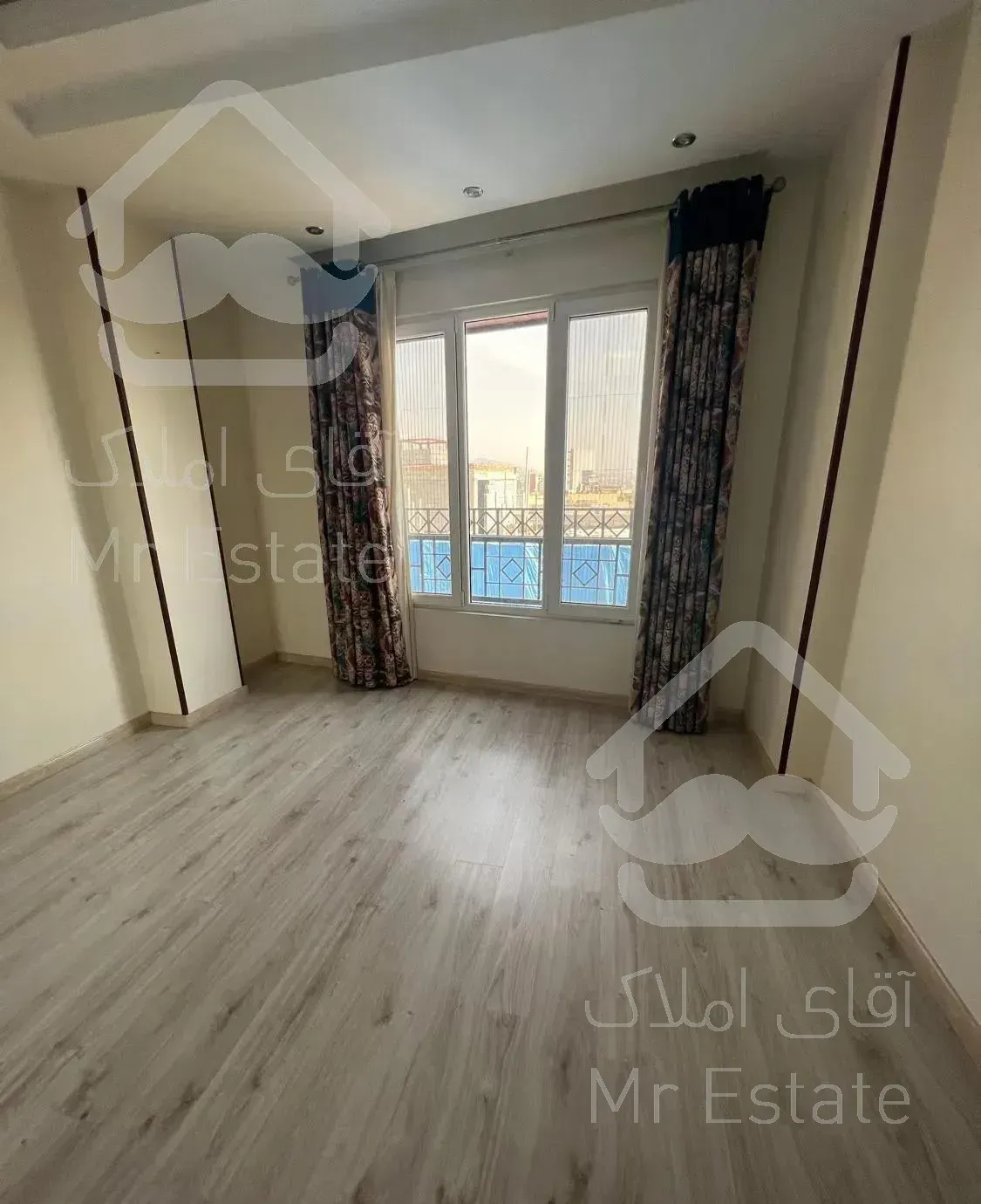 ۱۱۰متر * بسیار شیک * شمال اندرزگو