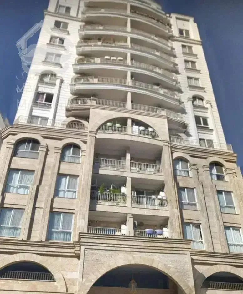 ۸۹متر / دوخوابه/برج باغ