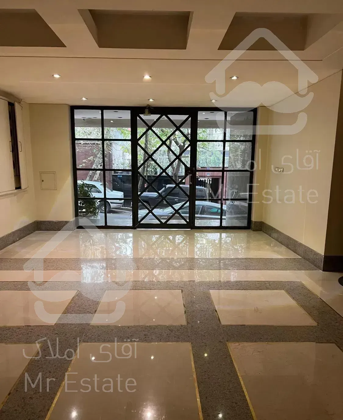 ١٣٨متر مسکونى ٣خواب* کوچه خلوت گاندى