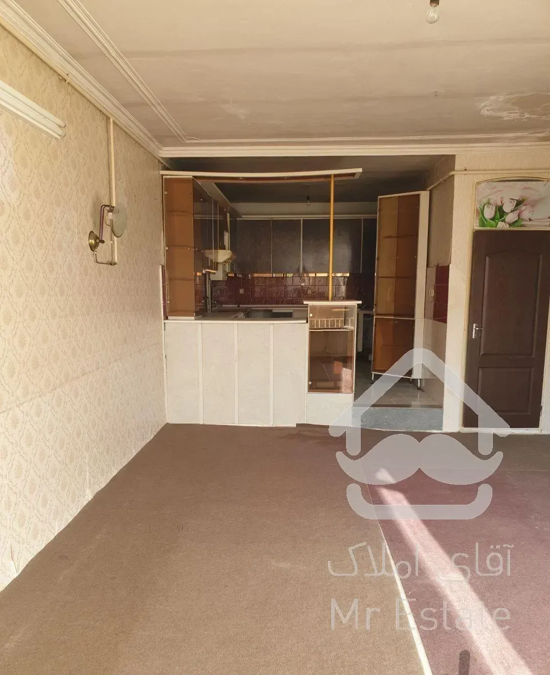 واحد طبقه اول۹۰متر