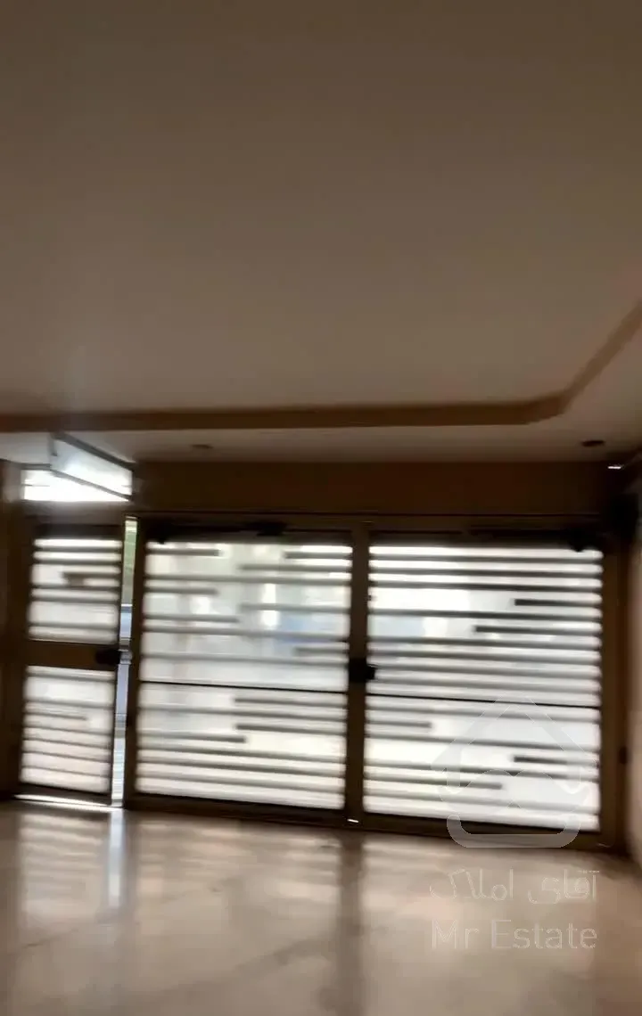 همکف جنوبی/۱۰۰متر حیاط شاهکار/داخل فرهنگ ۲۱