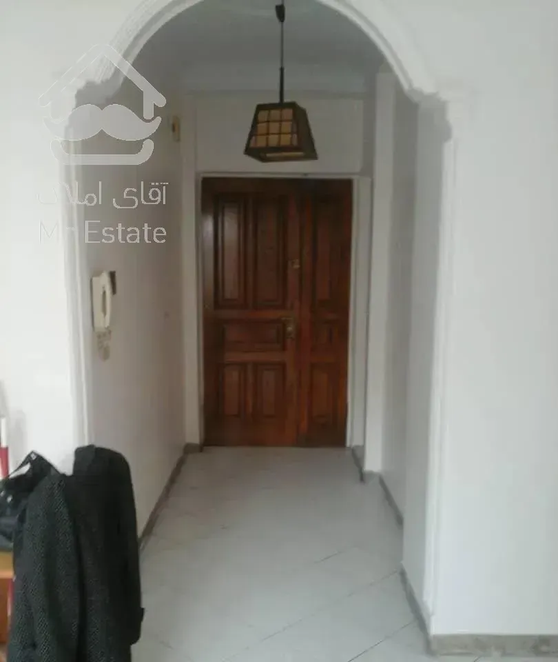 نصرت ،۷۵ متر ،۲ خواب، ۱۵ ساله، با پارکینگ