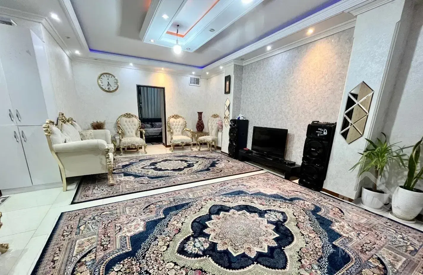 ۸۰ متری/عروسک اکازیون/فول تجهیز/قایمیه