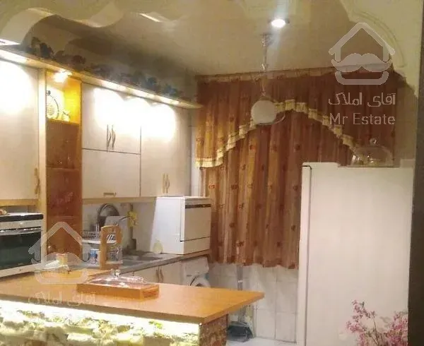 80 متری دو خواب  در 522 شرقی فاز۴ مهرشهر