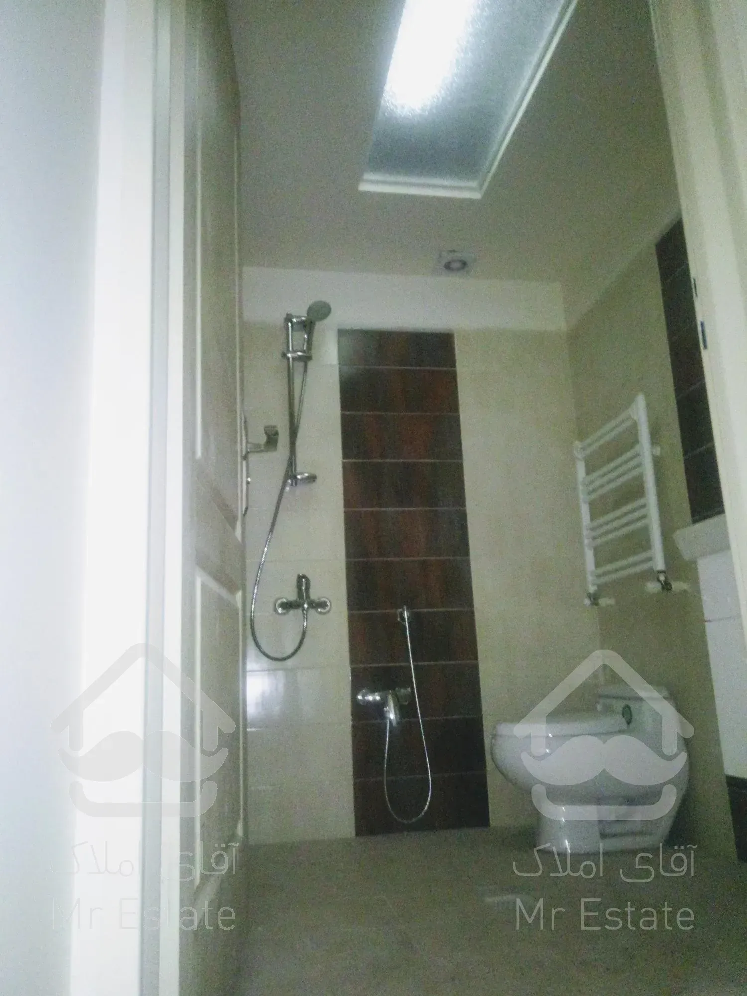 فروش واحد ۱۲۵ متری سه خواب در صادقیه