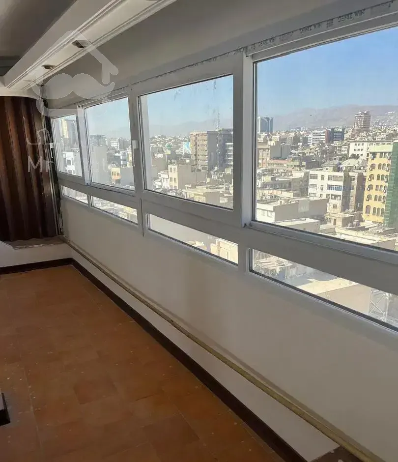 ۶۷ متری /طبقه نهم /خیابان فخررازی