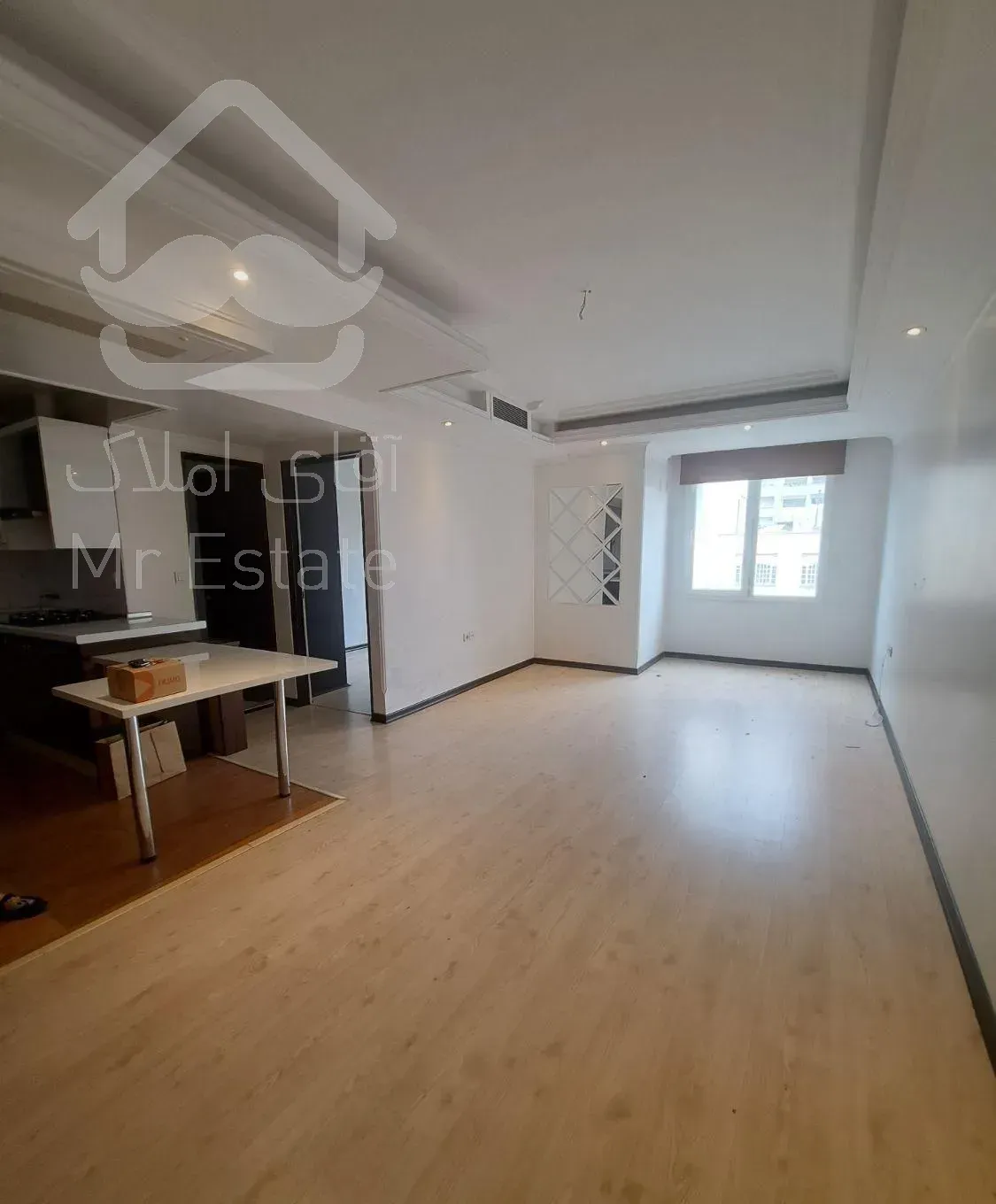 ۶۰ متر ۱ خوابه شیک ونک شیخ بهایی شیراز