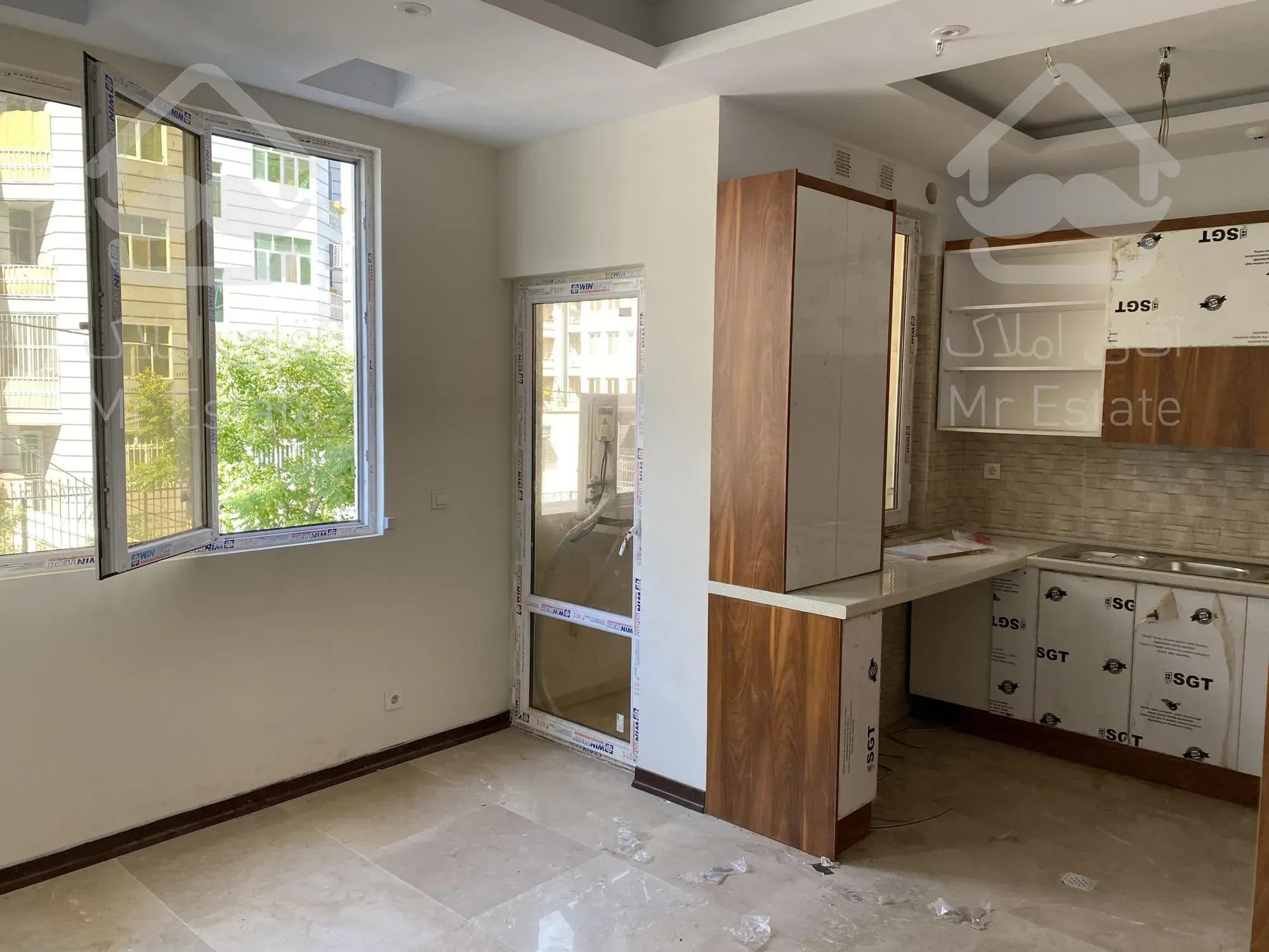 ۱۳۰متر موقعییت اداری بر کاشانی