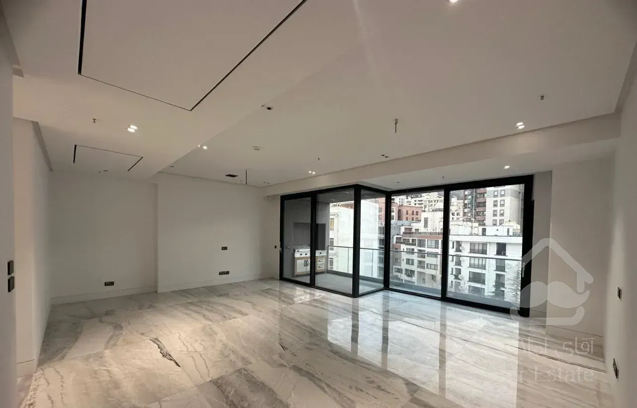 تاپ لوکیشن نیاوران۲۱۰متر ۲پارکینگ دوجهت نور