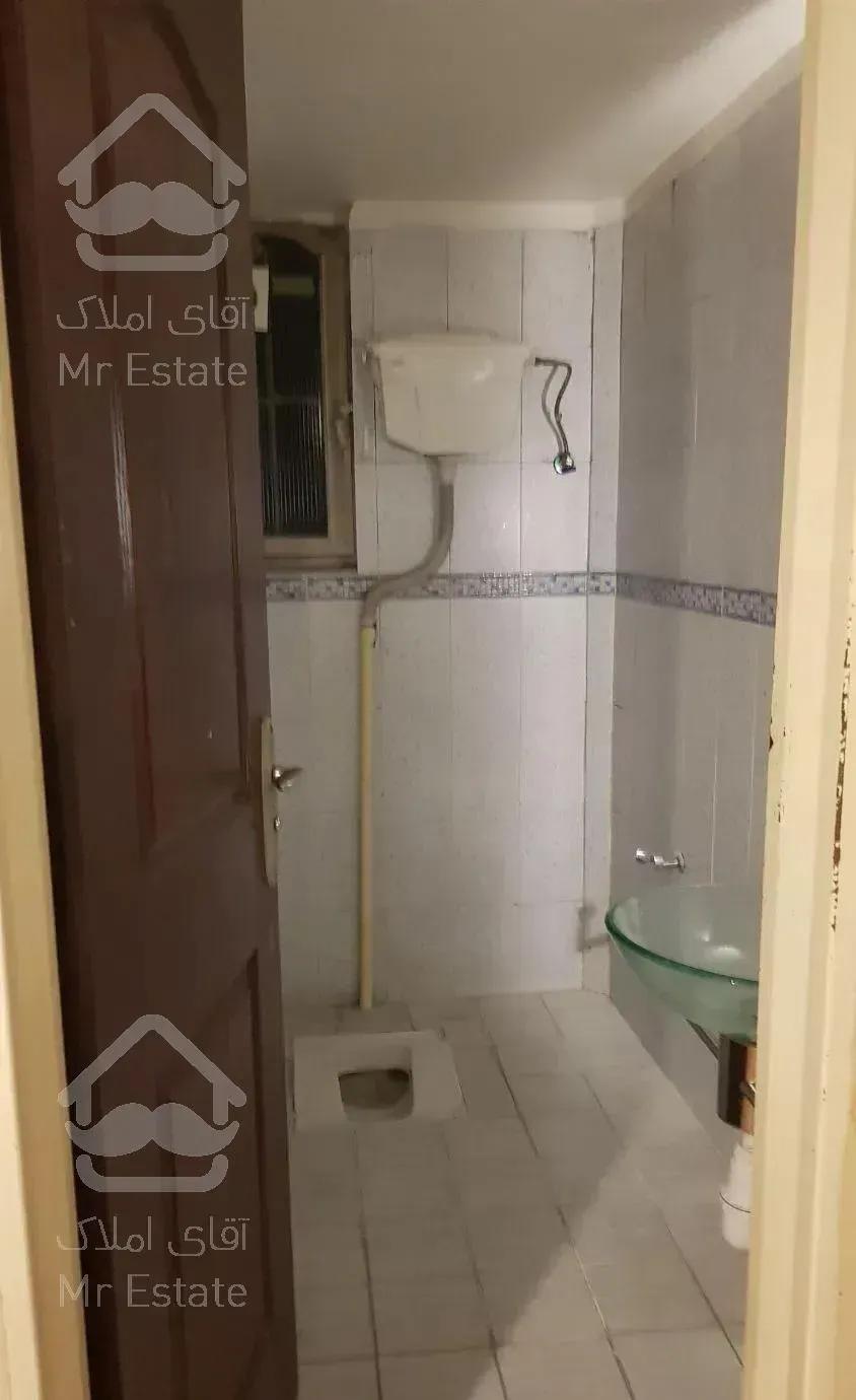 آپارتمان دوخوابه ۱۰۰متری طبقه دوم تخلیه