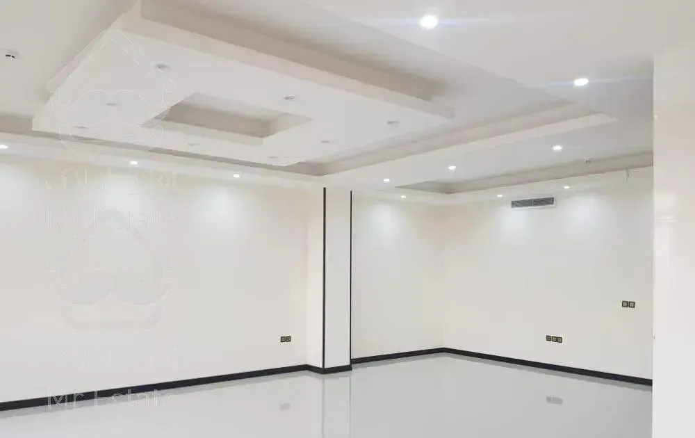 ۲۳۰ متری روبه آفتاب ۲پارکینگ