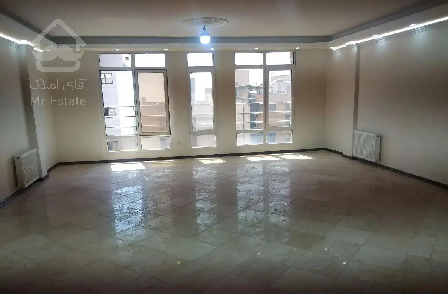 آپارتمان 83 متر 8 سال ساخت