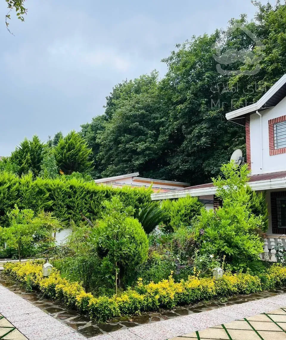 باغچه ویلایی استخردار ۵۵۰متری مبله