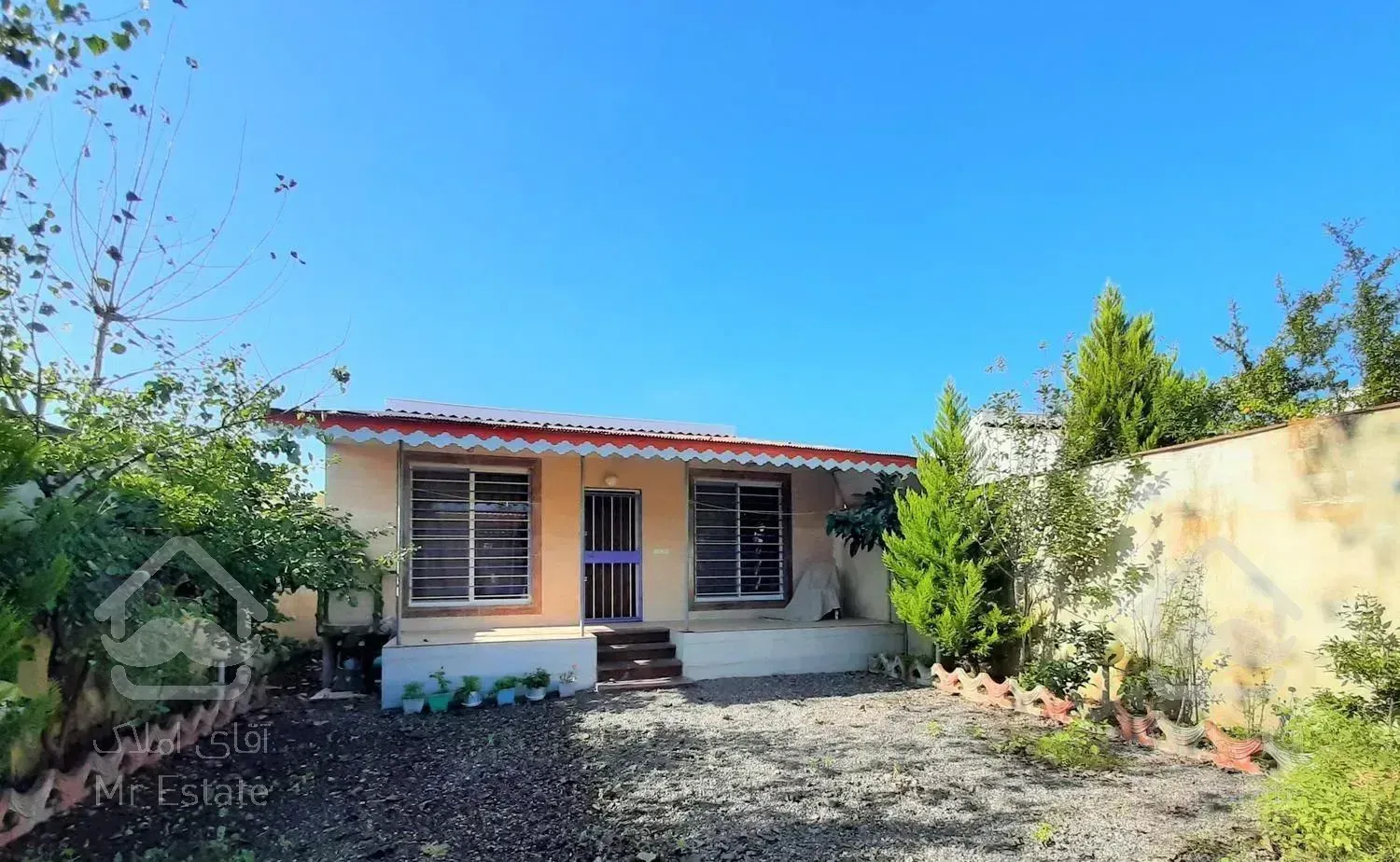 240متری با 90متر بنا/پروانه،پایان کار،عدم خلاف