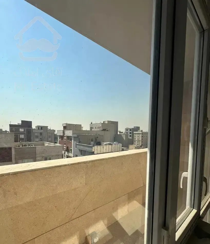 ۱۰۰ متر آپارتمانکلید نخورده. پیروزی پاسدار گمنام.