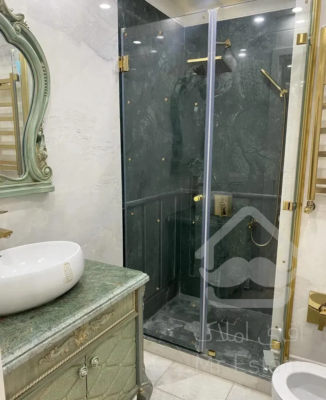 اپارتمان ۱۷۵ متری ۳ خواب  در کامرانیه شمالی