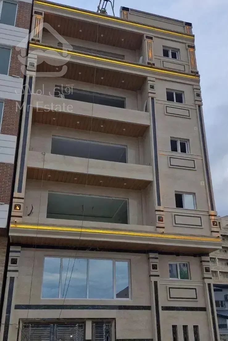 آپارتمان ۱۵۰ متری دید به دریا، فروش فوری یک واحد