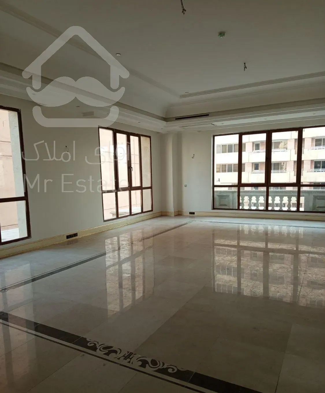 فروش آپارتمان ۱۶۵ متر/ فرمانیه غربی/۳خواب/مدرن