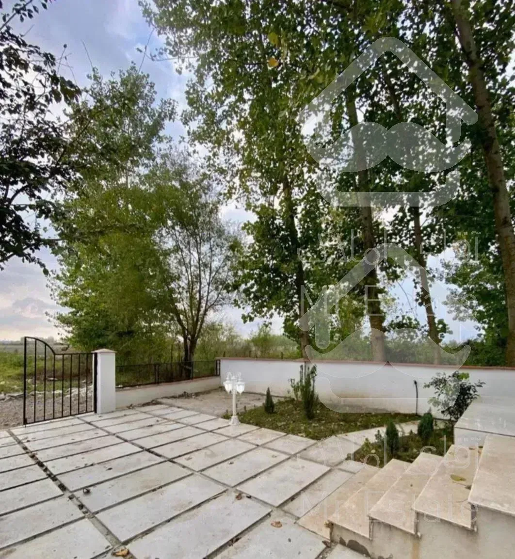 ویلایی همکف نوساز جاده جنگلی۲۲۰زمین/۱۰۰بنا/سندار