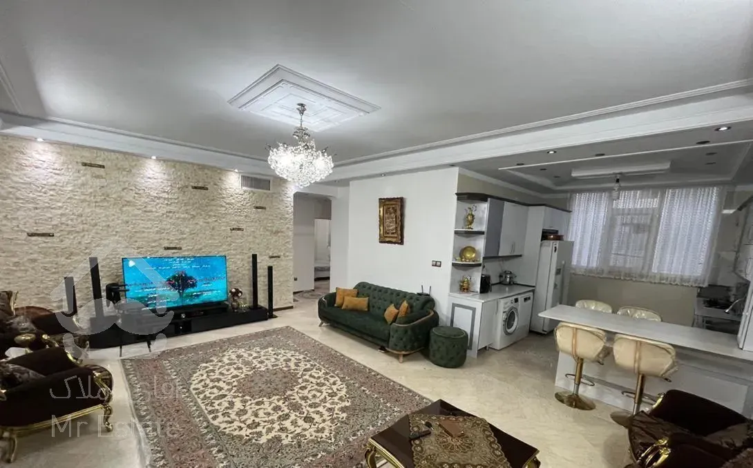 فروش آپارتمان ۹۳ متری خوش نقشه، با نورگیری عالی