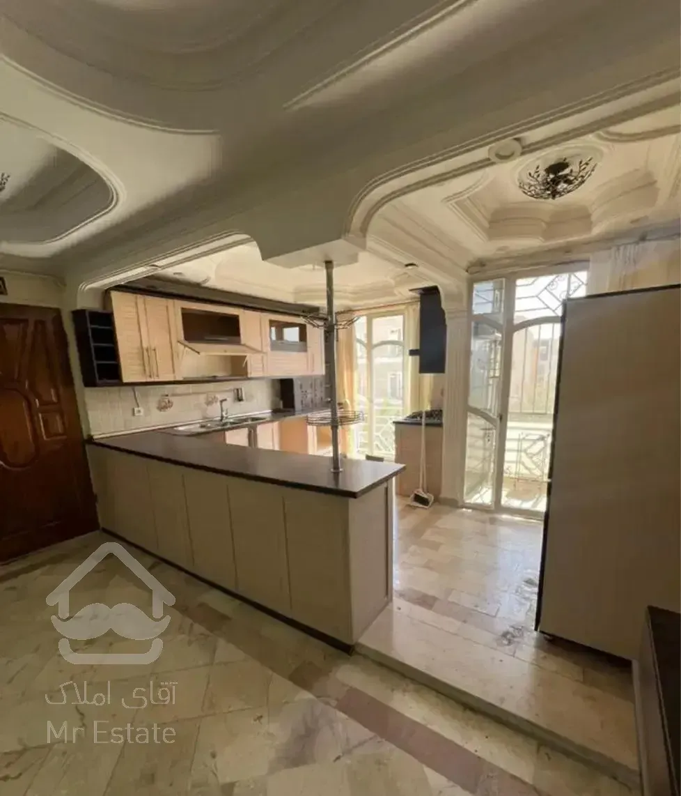 ۱۰۳ متر ۲ خواب کف پارکت با پارکینگ و انباری