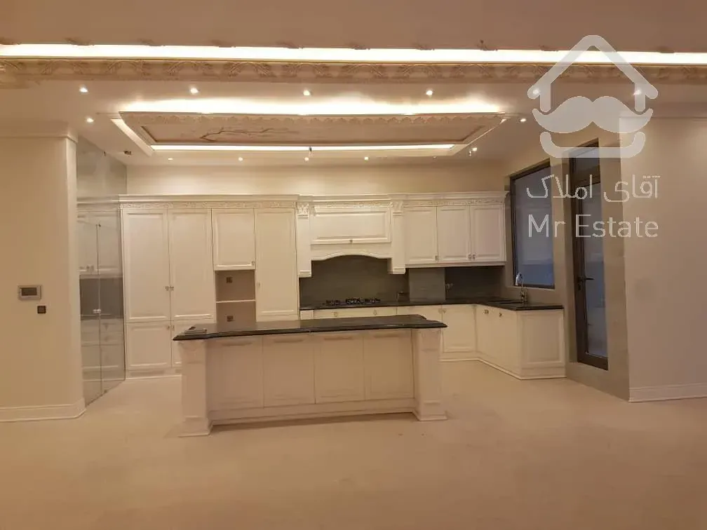 رهن و اجاره آپارتمان ۲۲۰ متری ۳ خوابه  نیاوران