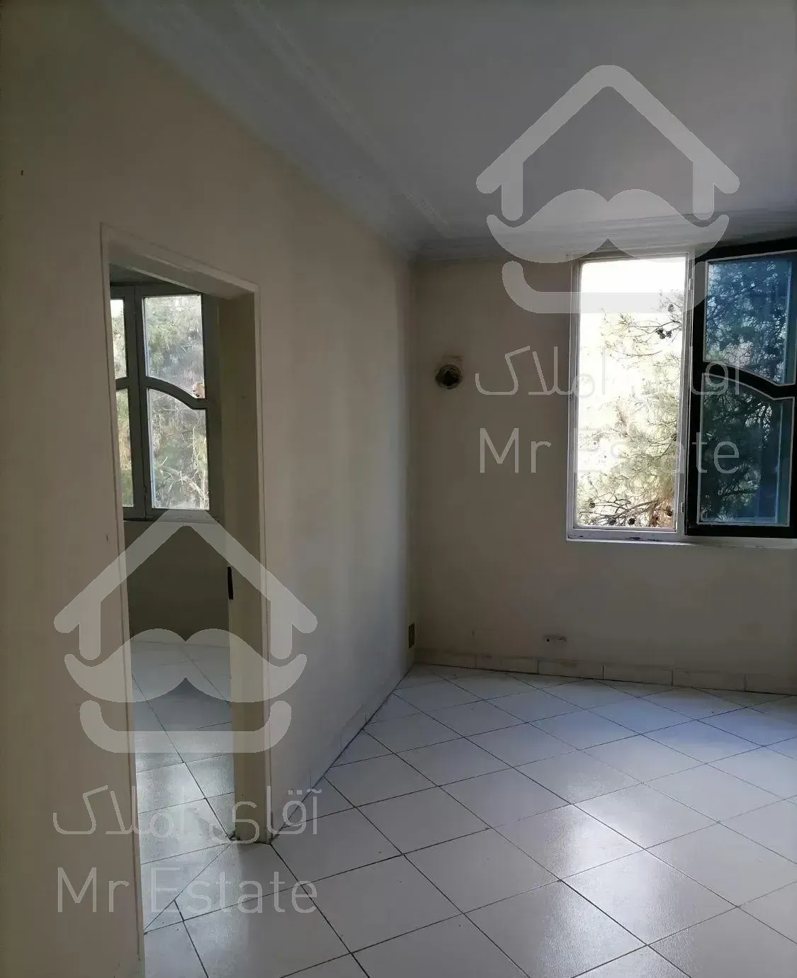 61متری سالن پرده خور خ خدابنده