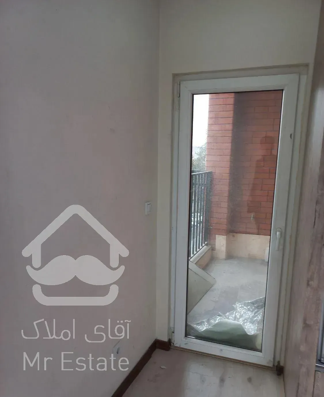 اپارتمان ۱۶۰متری ۳خواب شیخ بهای شمالی