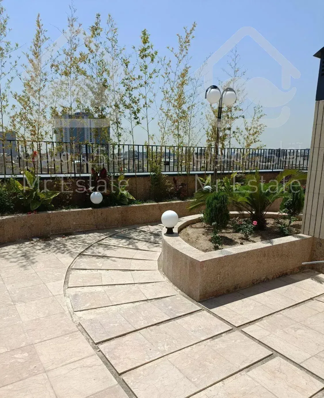 پاسداران گلستان دوم ۲۰۰ متر رهن کامل