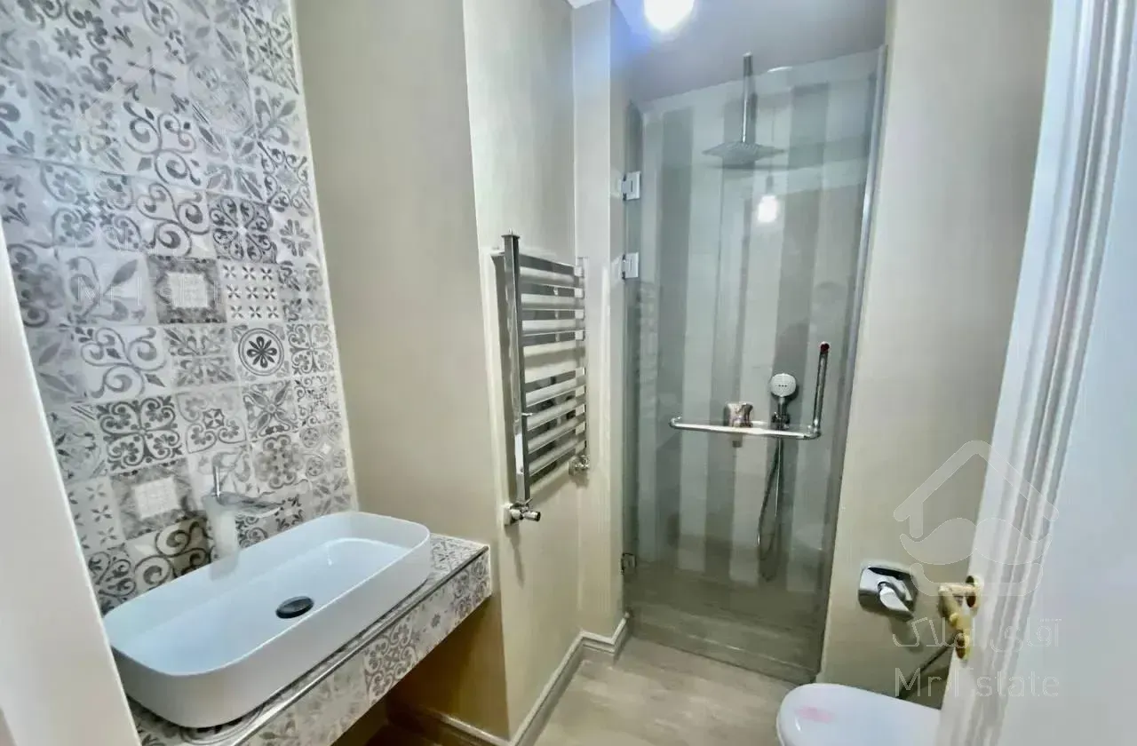 زعفرانیه ١٨٥ متر/پنجره قدی/خوش نقشه/فول