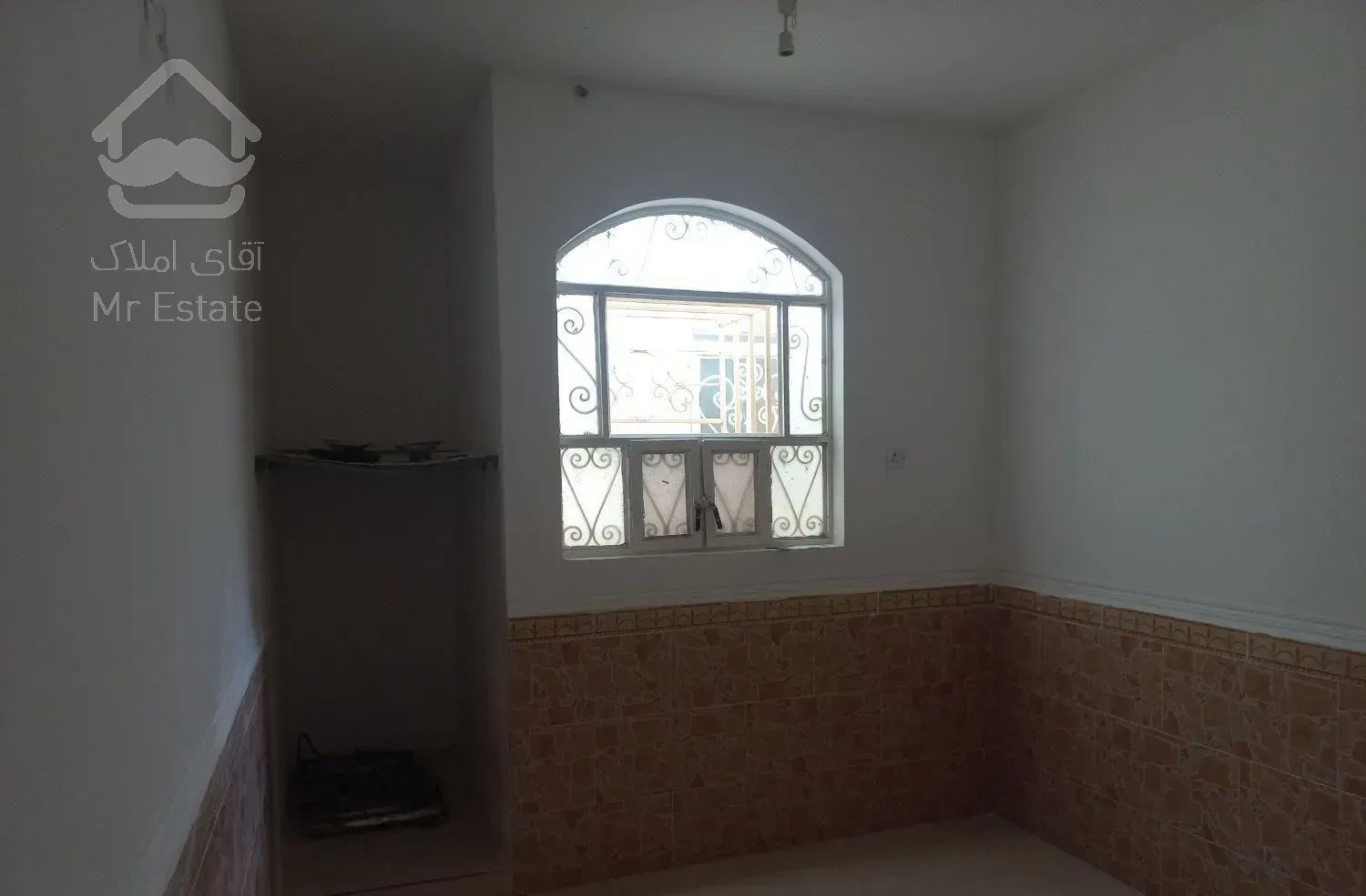 فروش خانه ویلایی ۱۱۱۱ متری ۳ خوابه